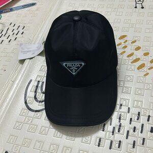 Womens Size M prada hat